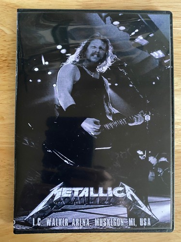 Metallica live in muskagon - -,